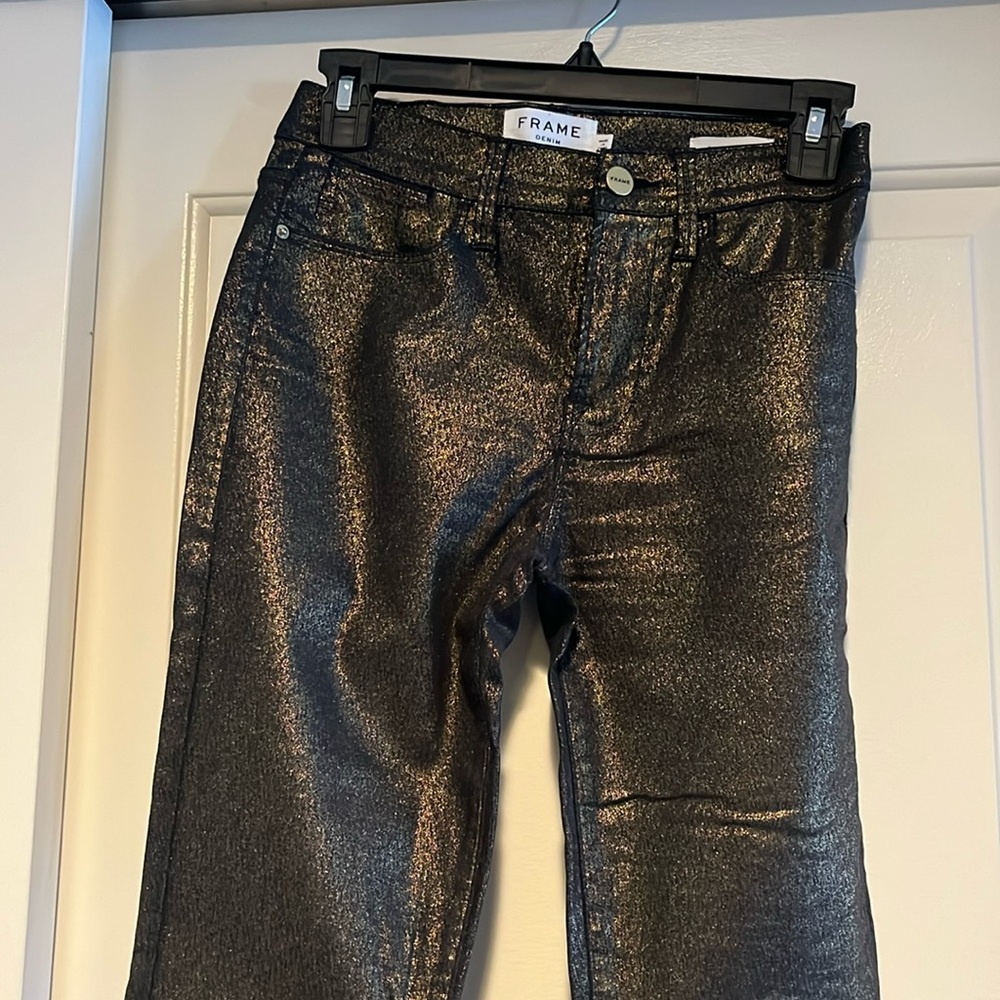 FRAME. le high skinny jeans in black and gold metallic. Size 25